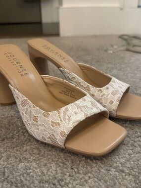 Journee Collection Cream Lace Open-Square Toe Block Heel Mules